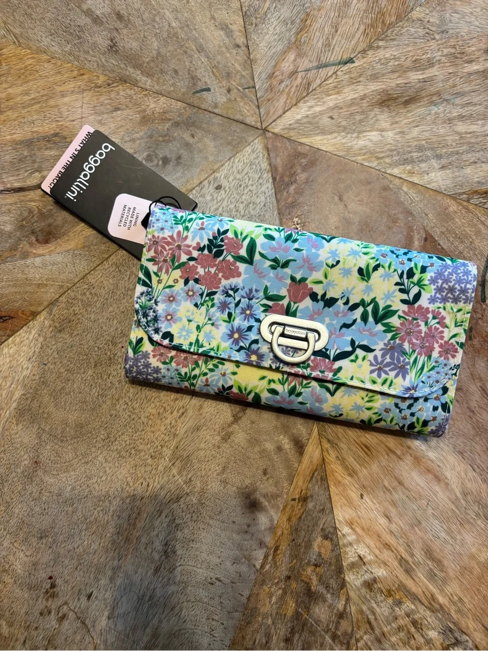 Baggallini Floral Print Card Holder Wallet - Pastel Multicolor